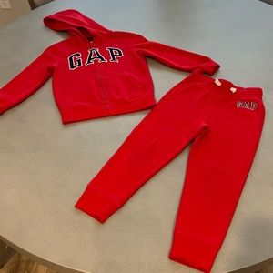 Gap Kids Logo Hoodie And Joggers - Size S(6/7) - Color Red